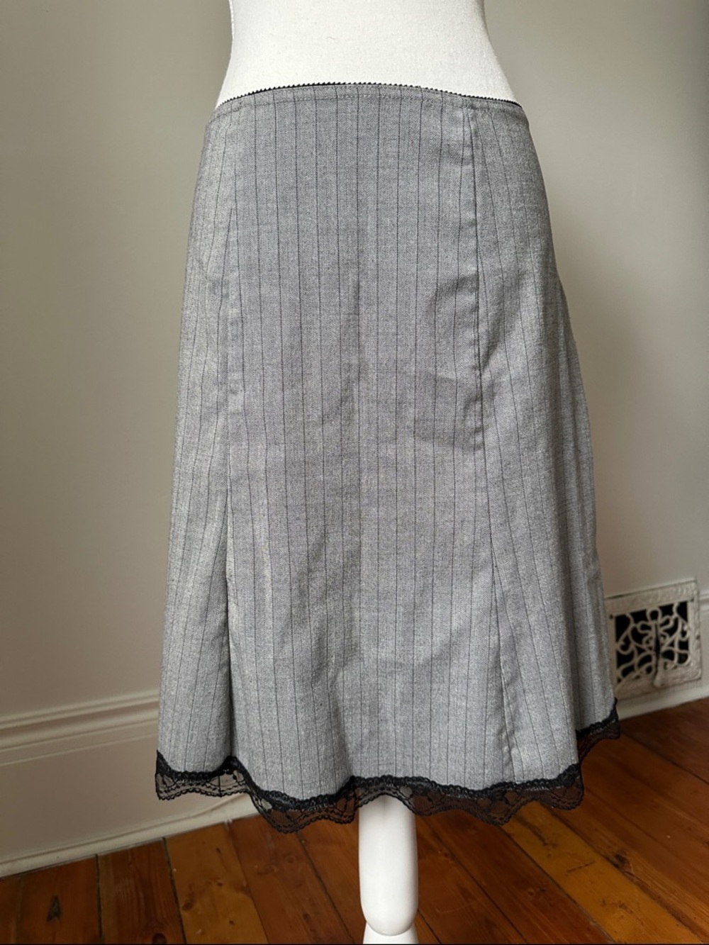 DIGITAL CLOTHING Vintage Grey Pinstripe Lace Hem Whimsygoth Mid Skirt Size Large